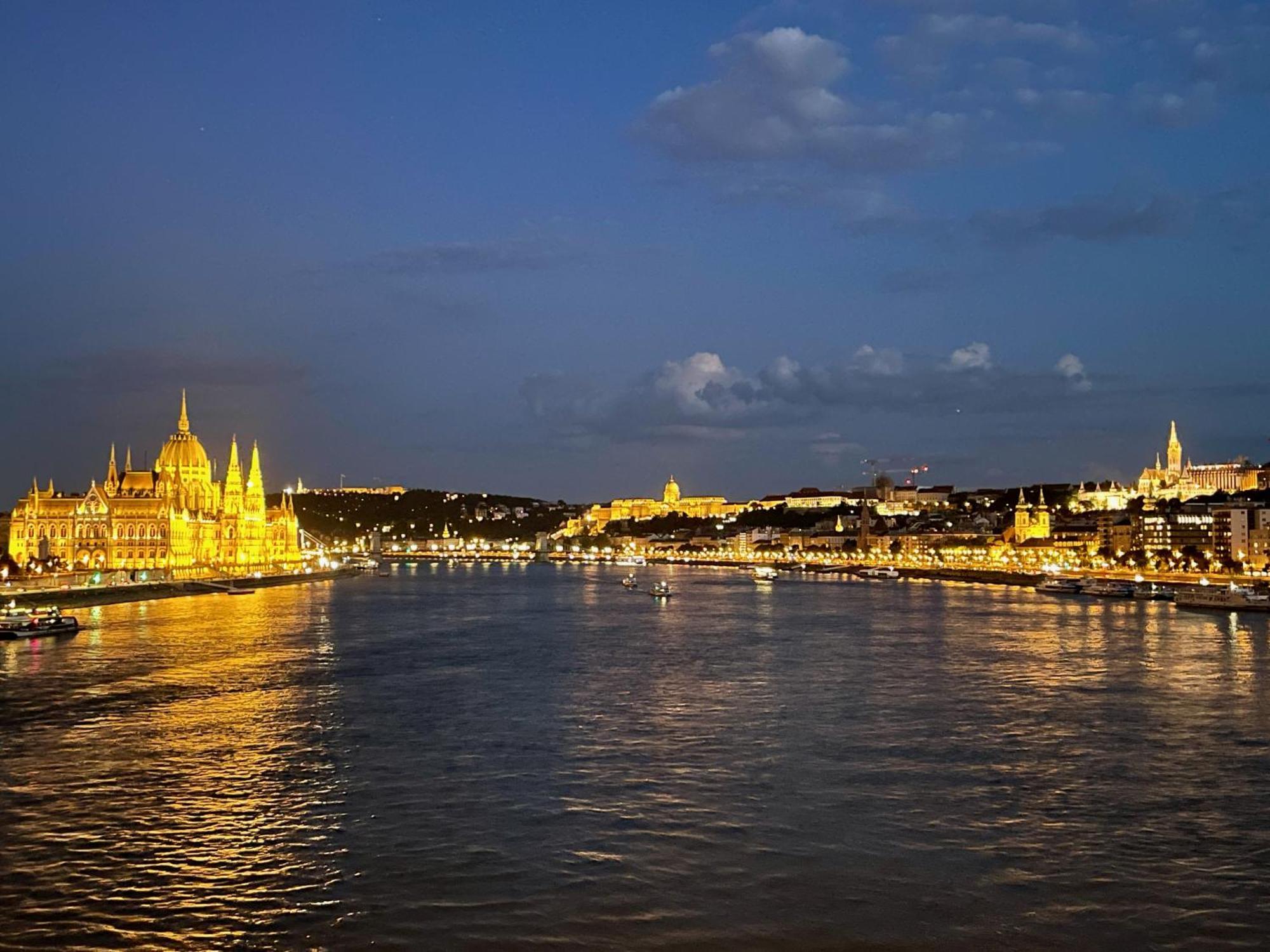 Marina Panorama Apartment & Garage Budapest Exteriör bild